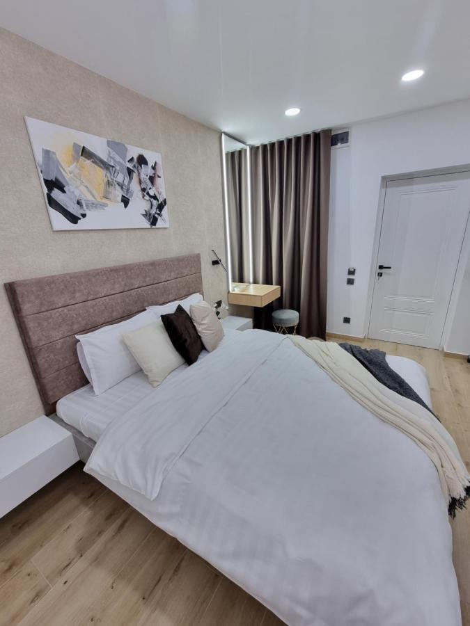 Casa Chiper - Apartament Parter Braşov Exteriör bild