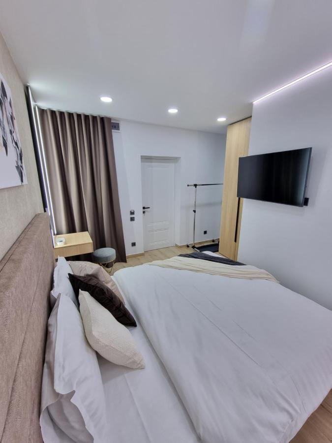 Casa Chiper - Apartament Parter Braşov Exteriör bild