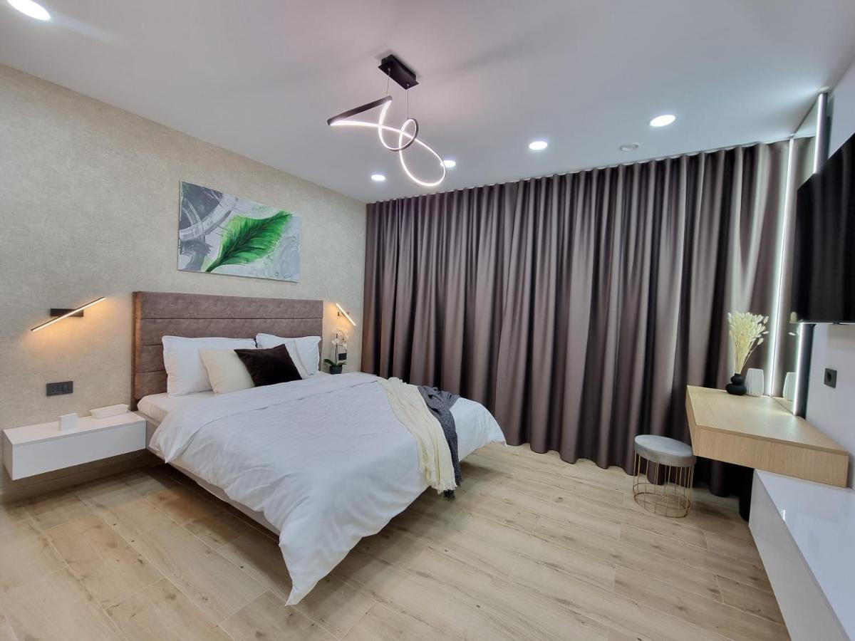 Casa Chiper - Apartament Parter Braşov Exteriör bild